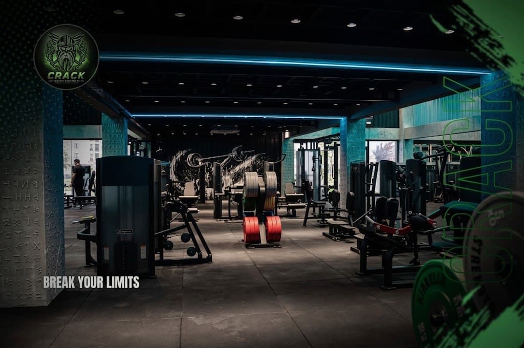 Crack Fitness ÇorluPark şubesi antrenman alanı